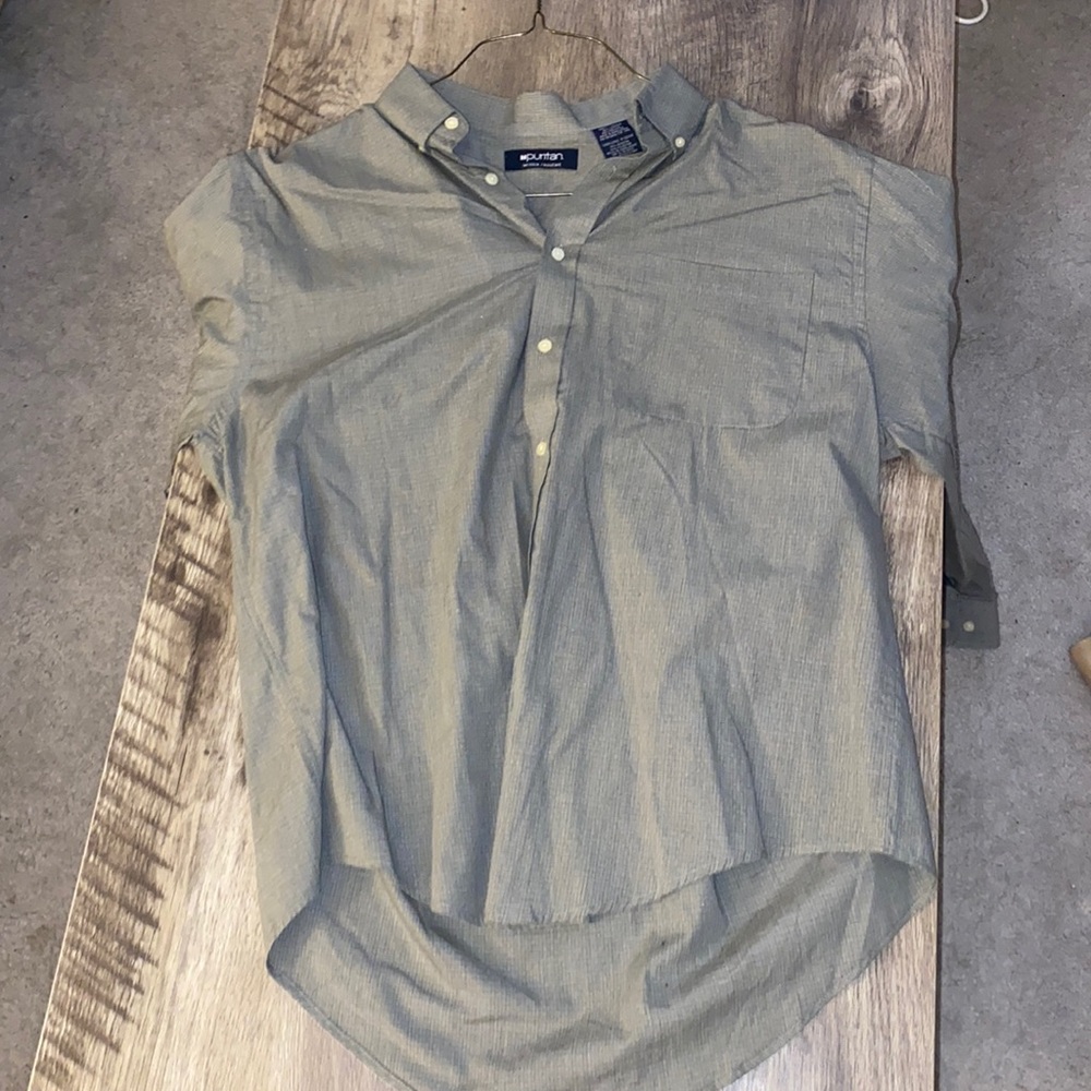 Gray button up / Large